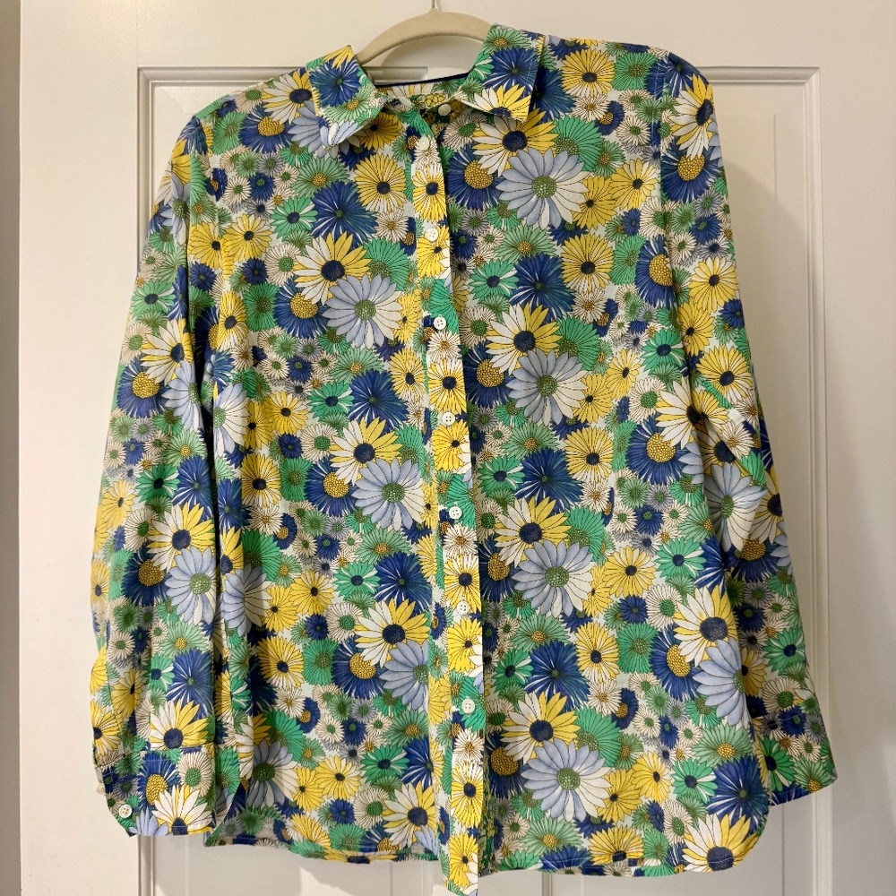 Talbots cotton long sleeve button down daisy print
